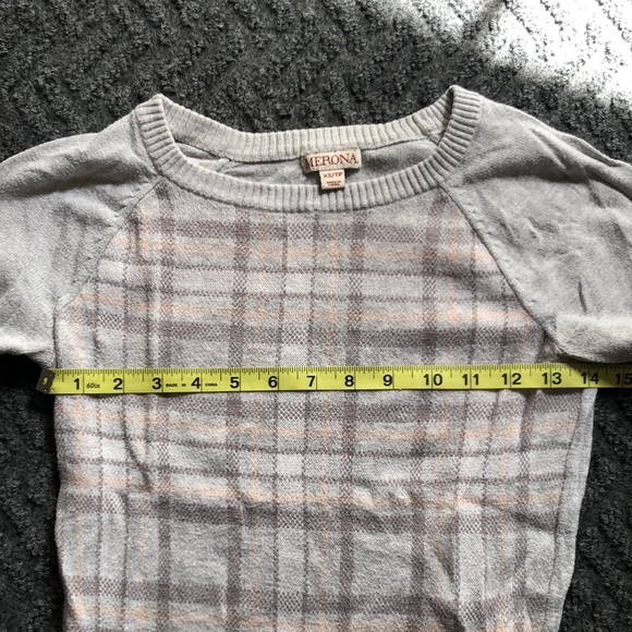 Merona Gray Plaid Women's Sweater - Picture 4 of 8